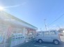 ファミリーマート あきる野草花店 900m